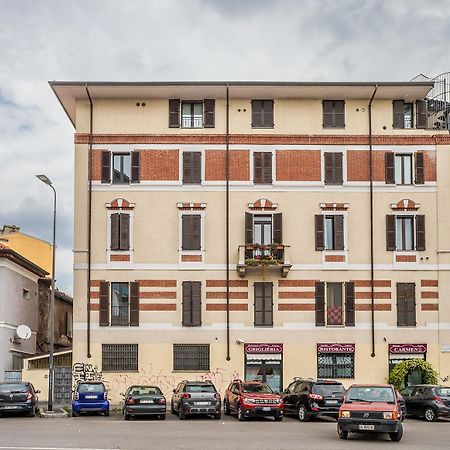 Apartament Life Is Beautiful Design Loft Navigli Romolo, Netflix, Wifi, Ac And Street Parking Mediolan Zewnętrze zdjęcie